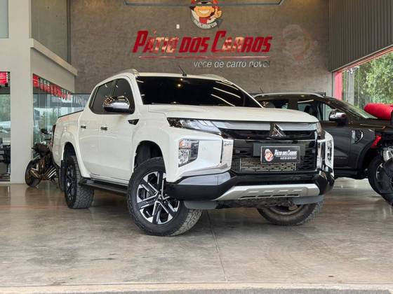 MITSUBISHI L200 TRITON 2.4 16V TURBO DIESEL SPORT HPE-S CD 4P 4X4 AUTOMÁTICO